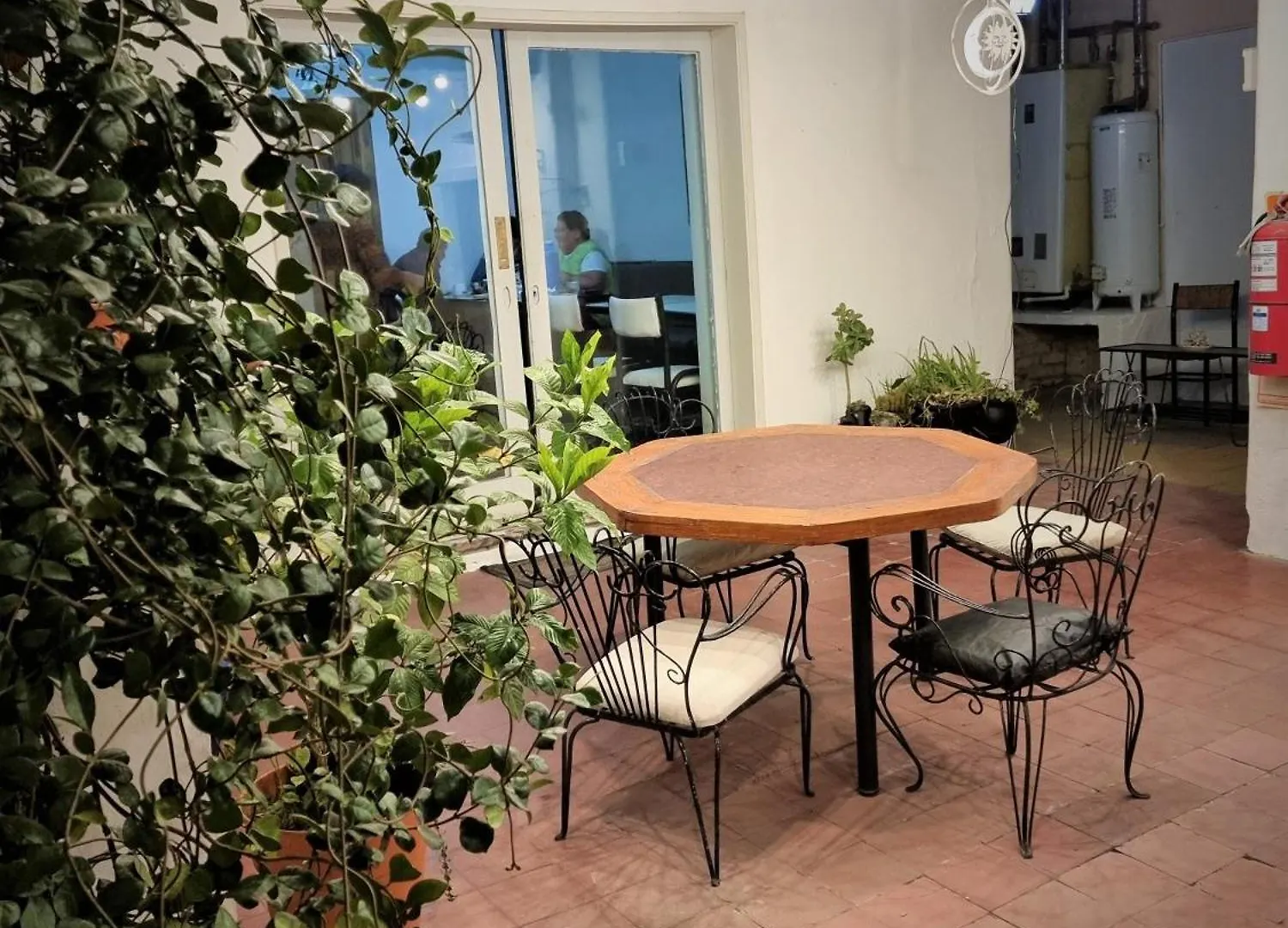 Hostel Pituco - En El Corazon De La Ciudad Mendoza Arjantin