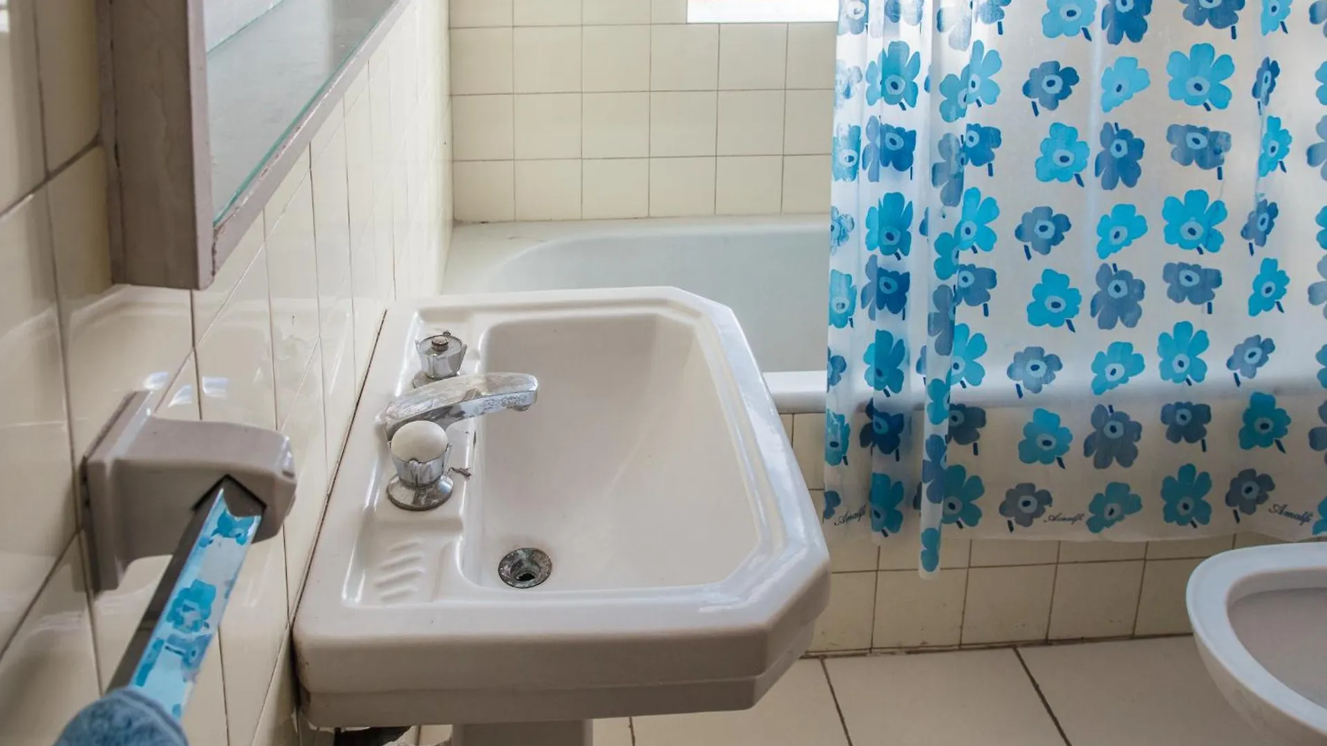 Hostel Pituco - En El Corazon De La Ciudad Mendoza Arjantin